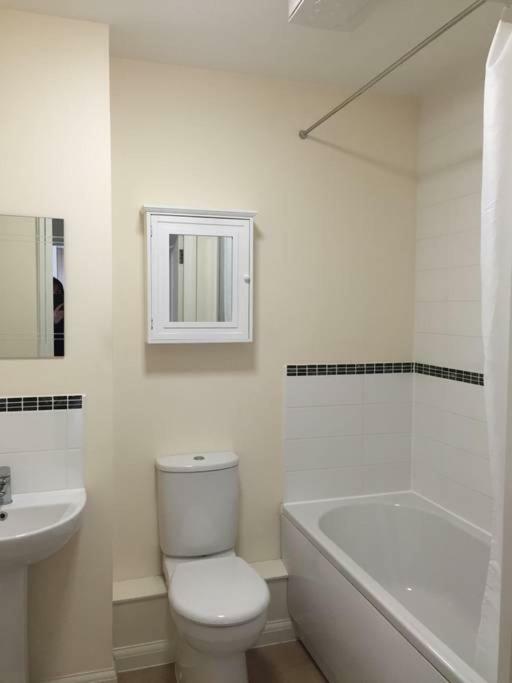 Апартаменты Flat 2 Стрит Экстерьер фото