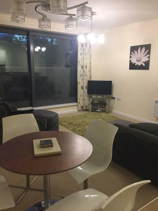 Апартаменты Flat 2 Стрит Экстерьер фото