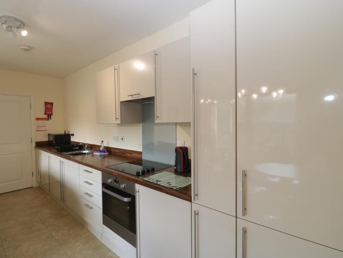 Апартаменты Flat 2 Стрит Экстерьер фото